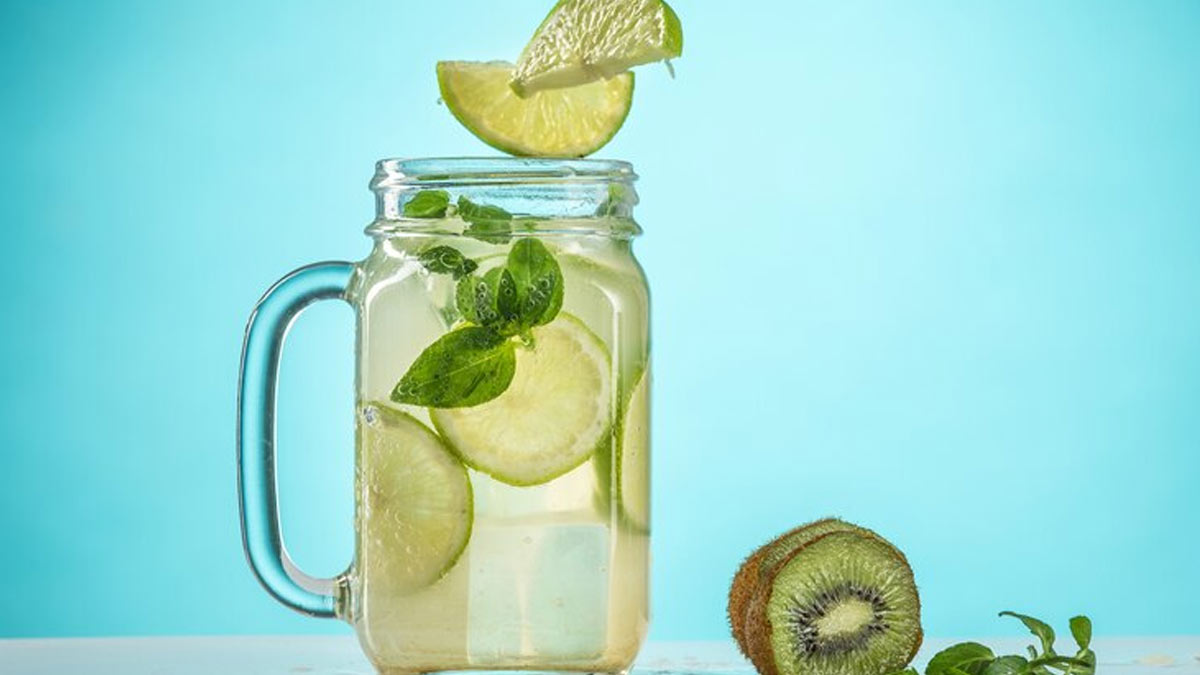 Want To Lose Belly Fat? Here Are 6 Morning Drinks To Reduce It